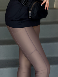 Signature Pocket Legging in Cocoa